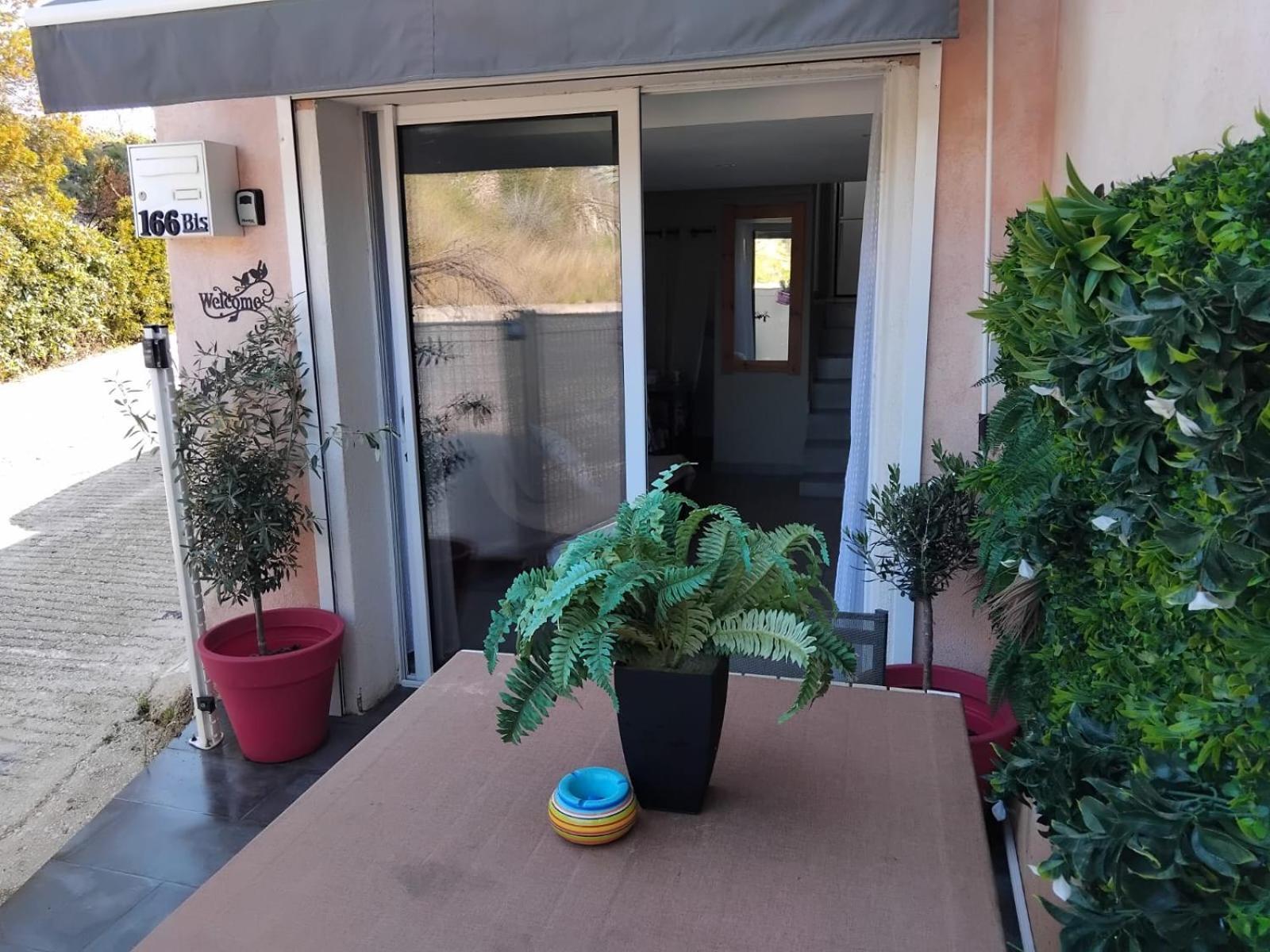 Apartment Type 2 Avec Terrasse Et Parking *